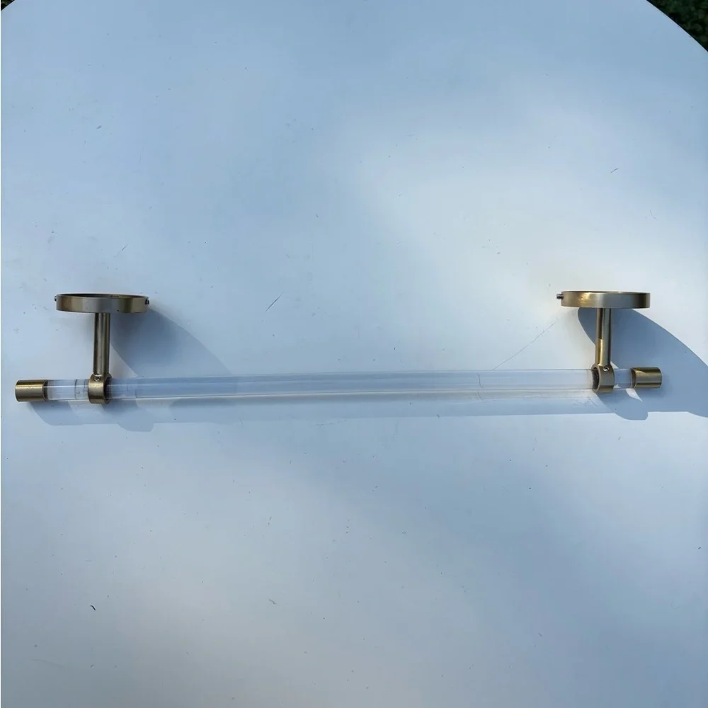 NWOT Anthropologie Mikayla Lucite Towel Bar
